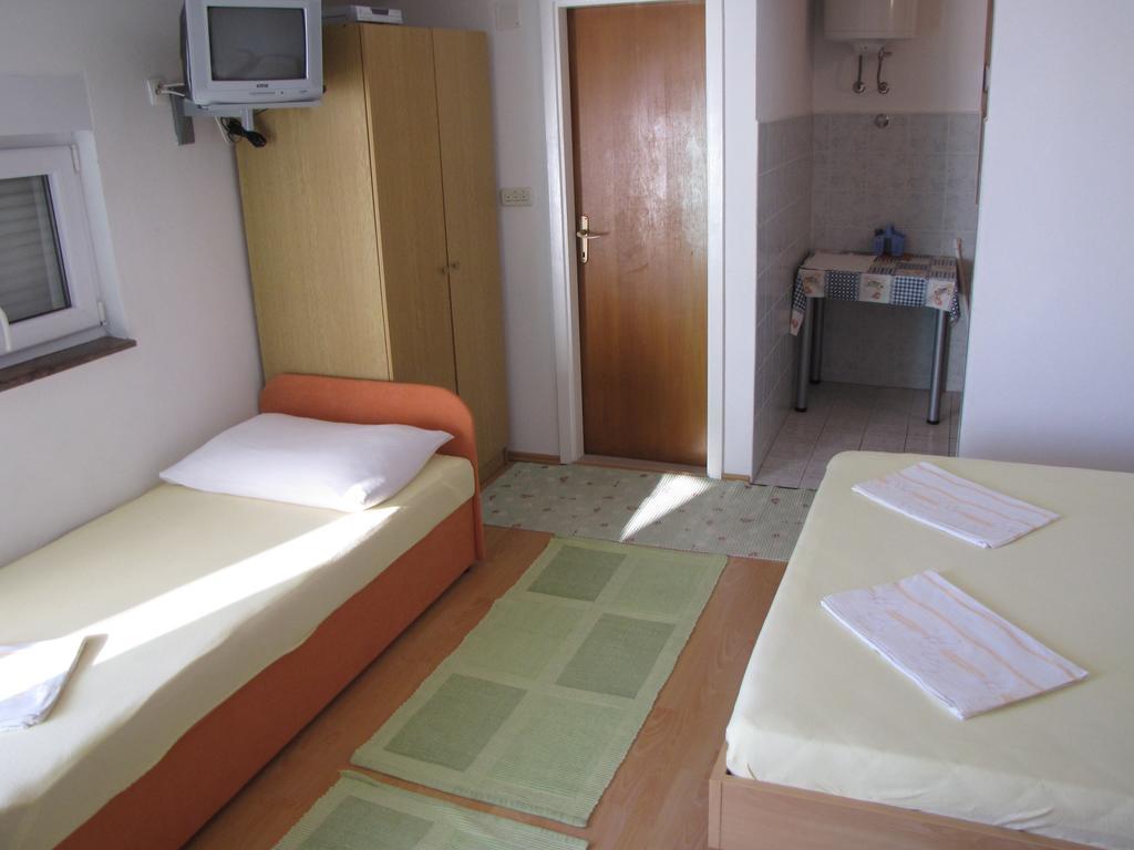 Apartments Primorac Podaca Habitación foto